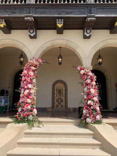 Scarlett's Flowers Bradenton Florida, Wedding Flowers, Flowers For The Wedding Ceremony