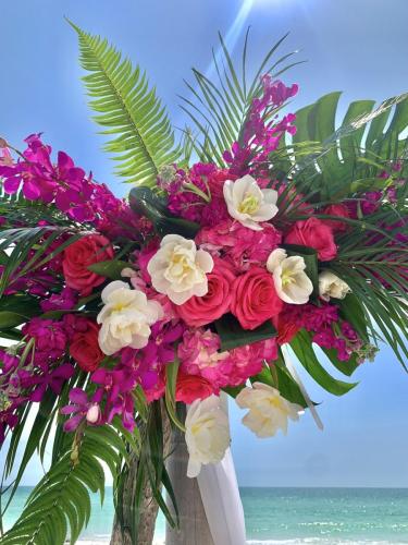 Bradeton Florida Wedding Florist, Scarlett's Flowers, Bridal Bouquets, Ceremony Flowers, Reception Flowers